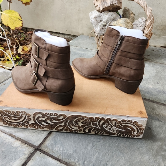 Western Chic Sole Society Buckled Suede Booties - Picture 11 of 15